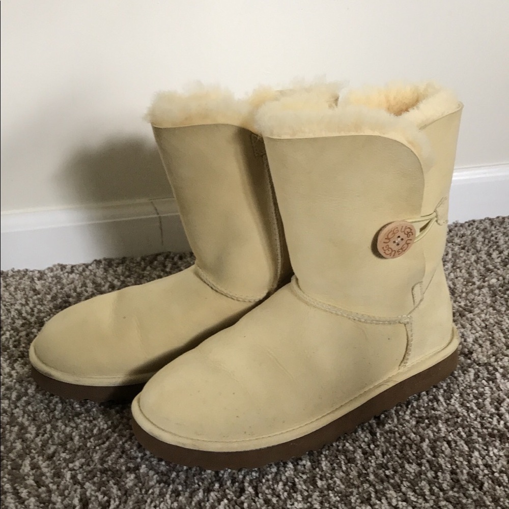 UGGS Australia •size 8• - Picture 1 of 2